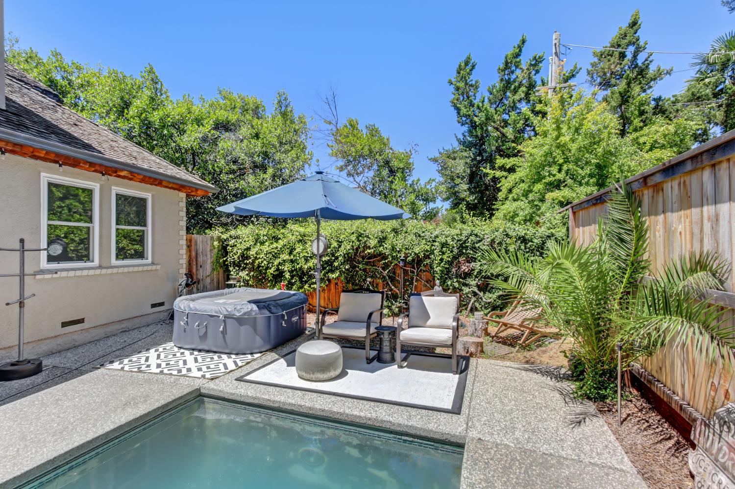 3006 Clairidge Oak Court