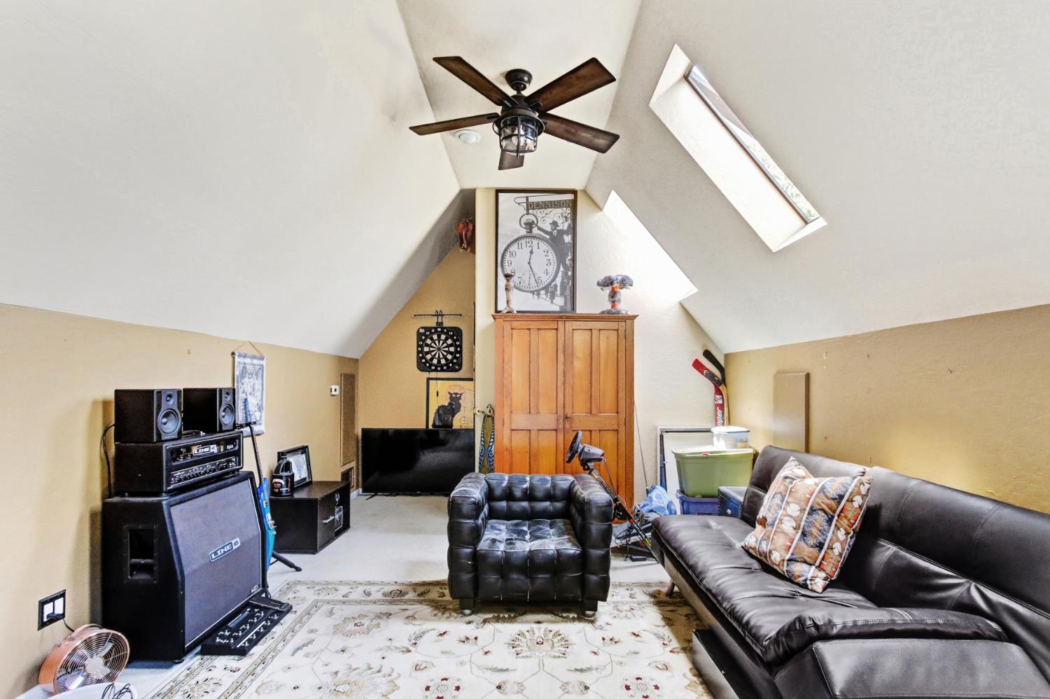 3006 Clairidge Oak Court