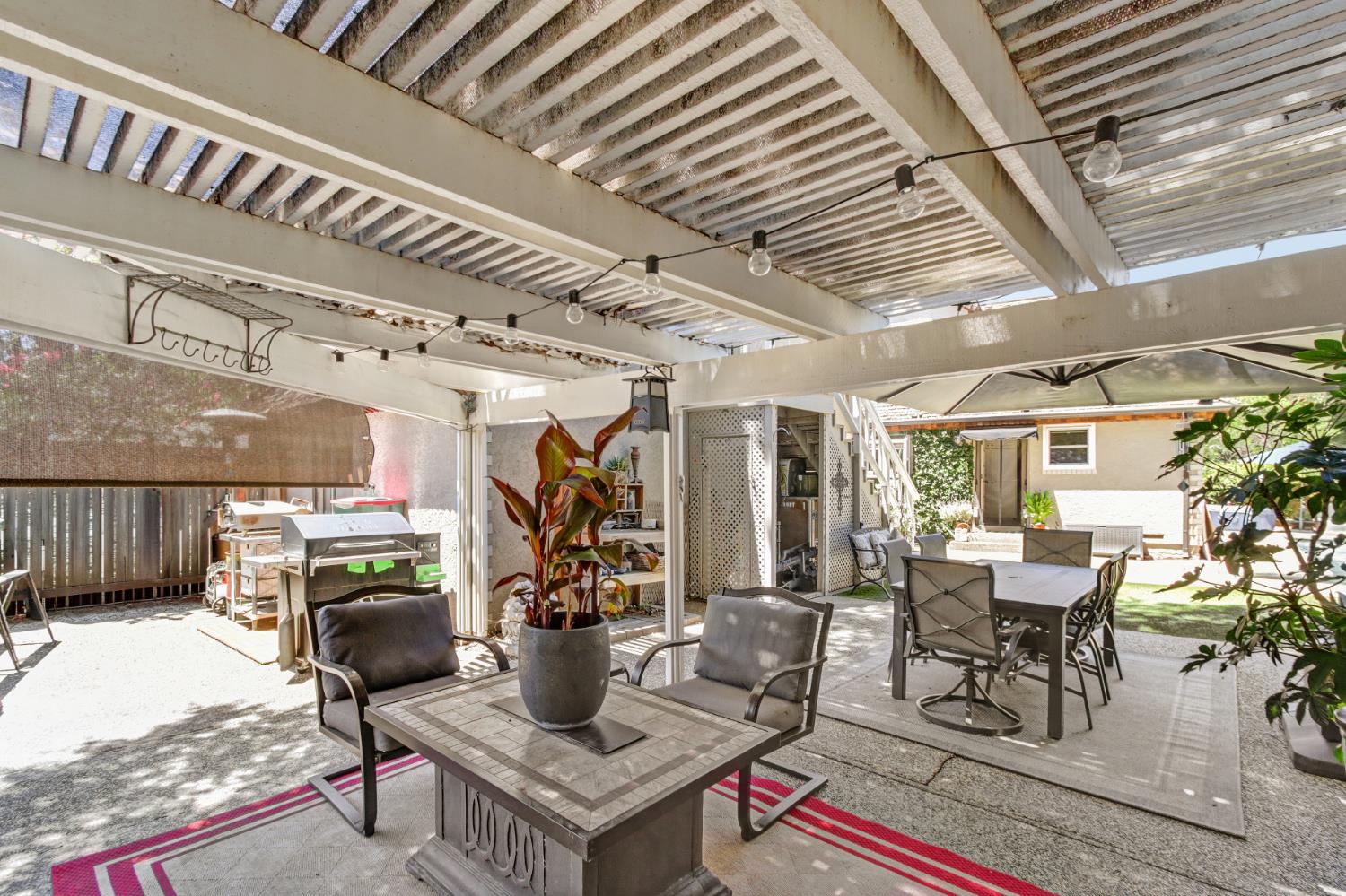 3006 Clairidge Oak Court