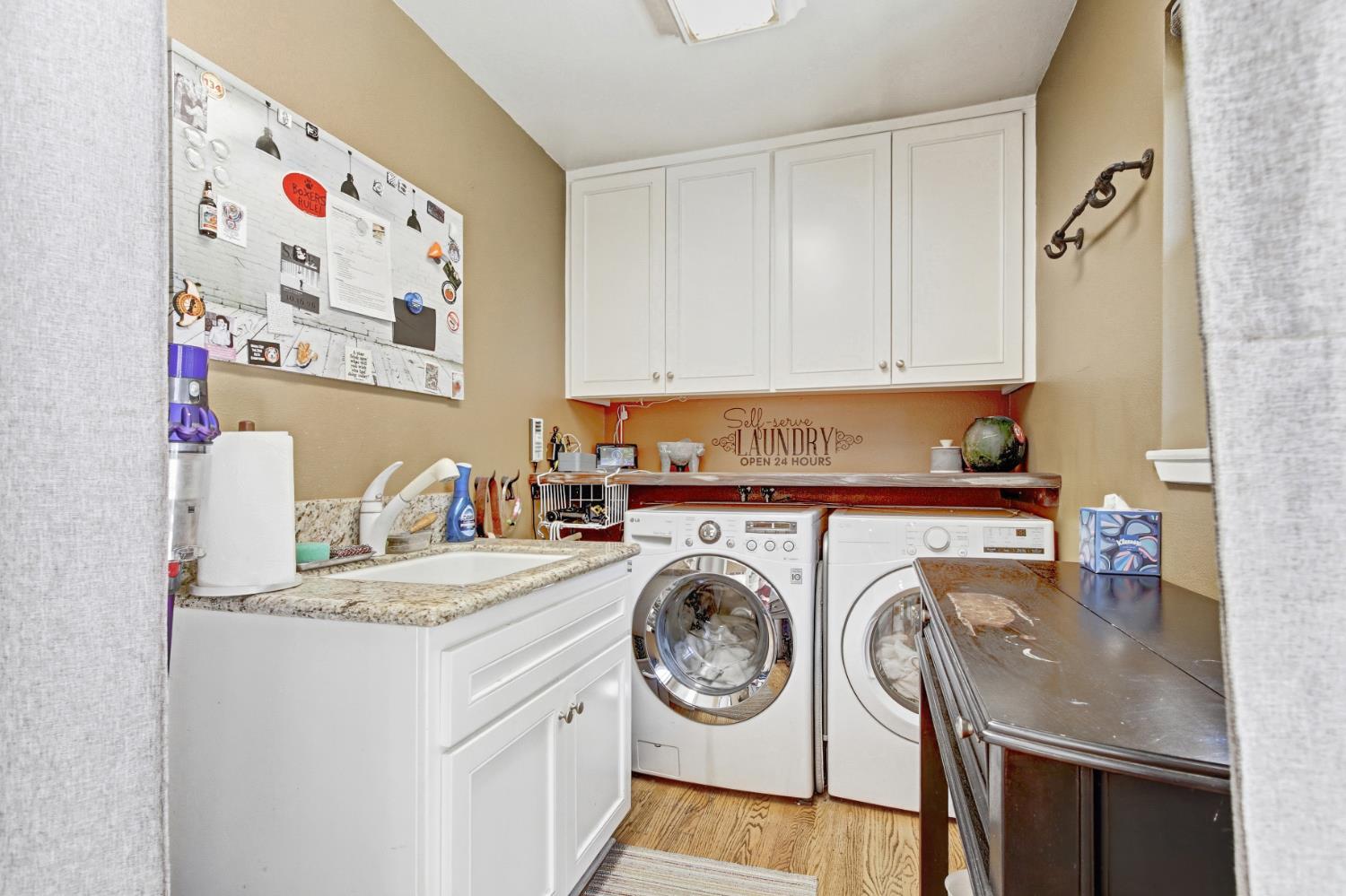 3006 Clairidge Oak Court