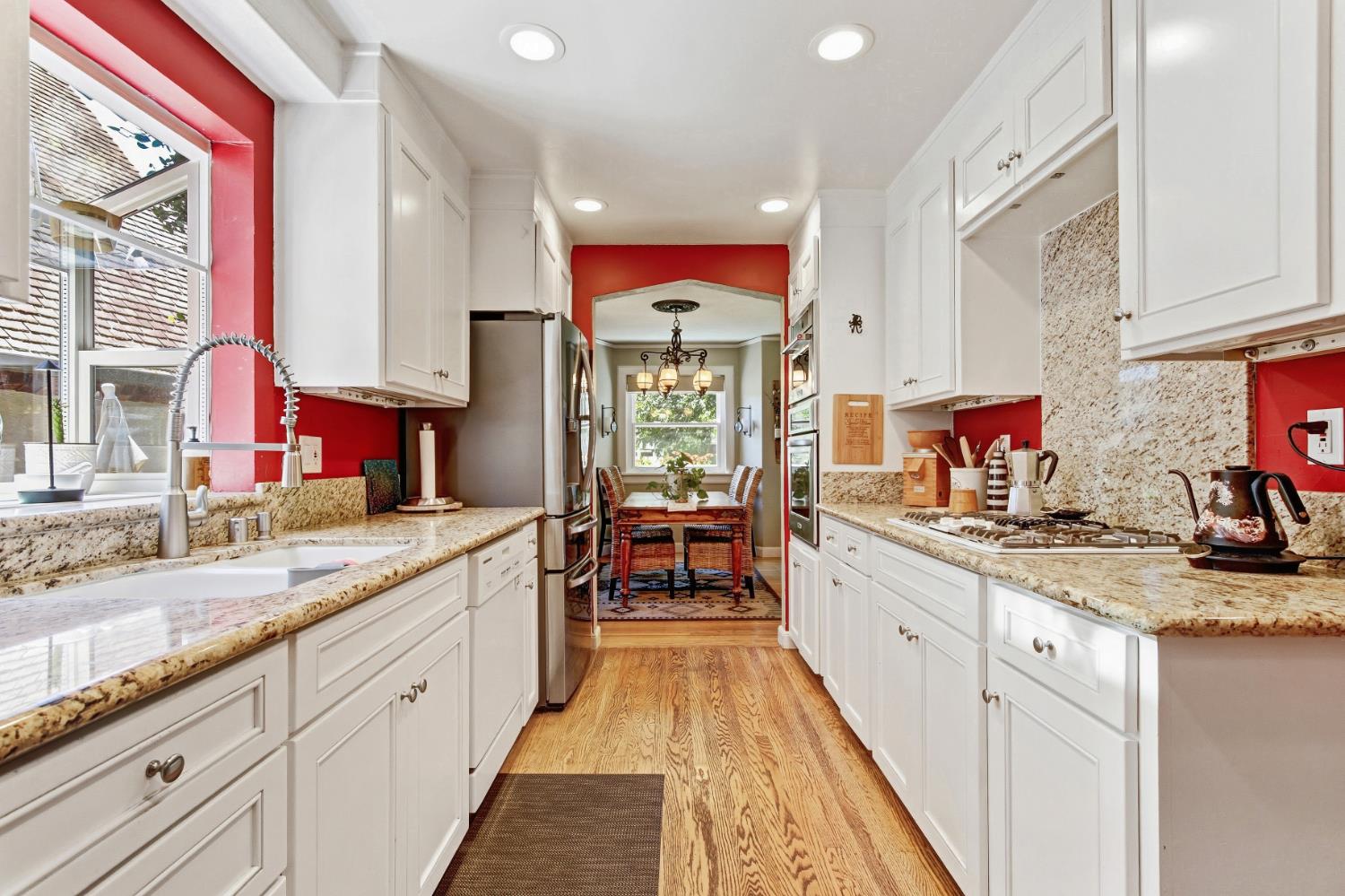 3006 Clairidge Oak Court
