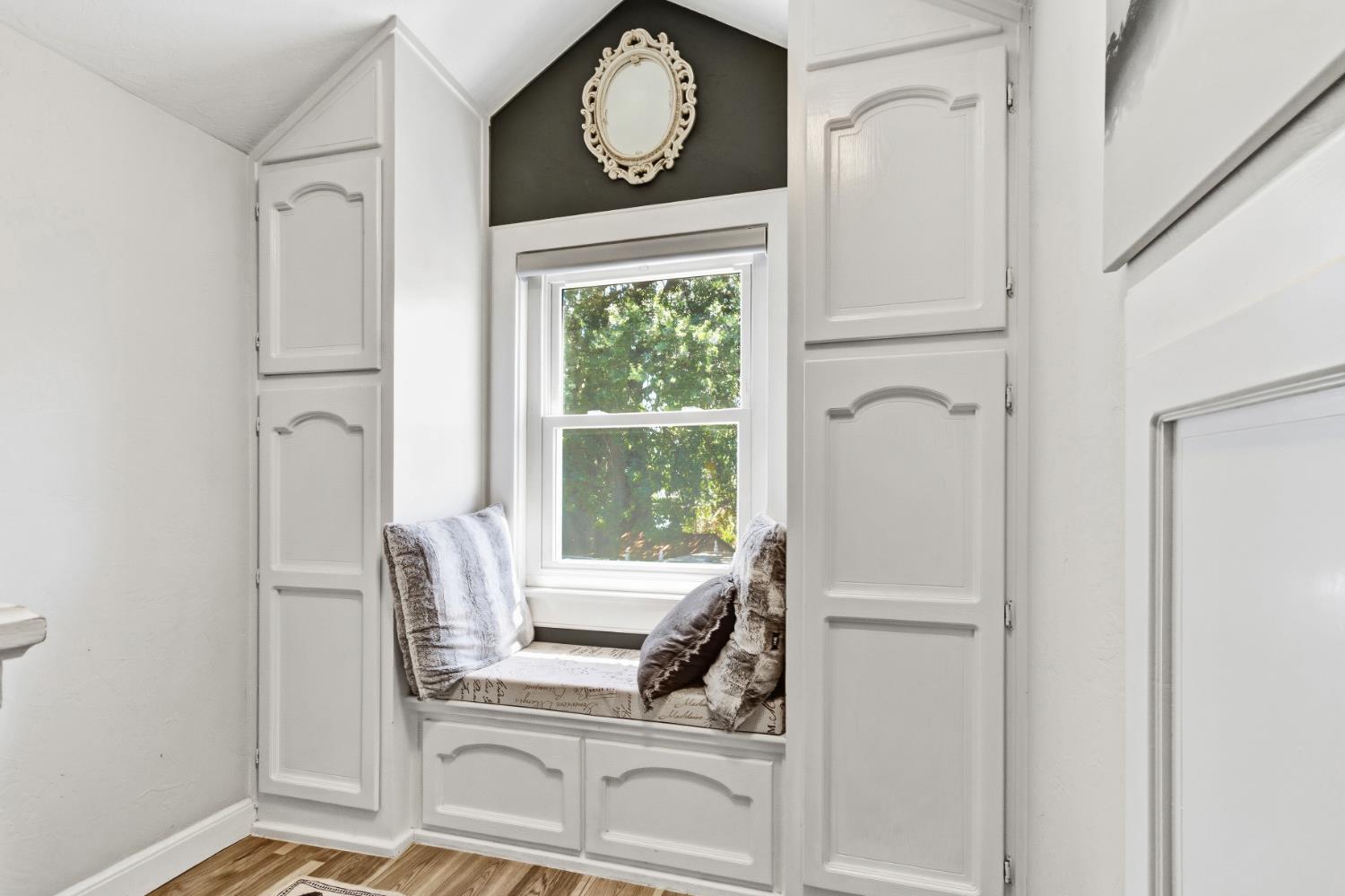3006 Clairidge Oak Court