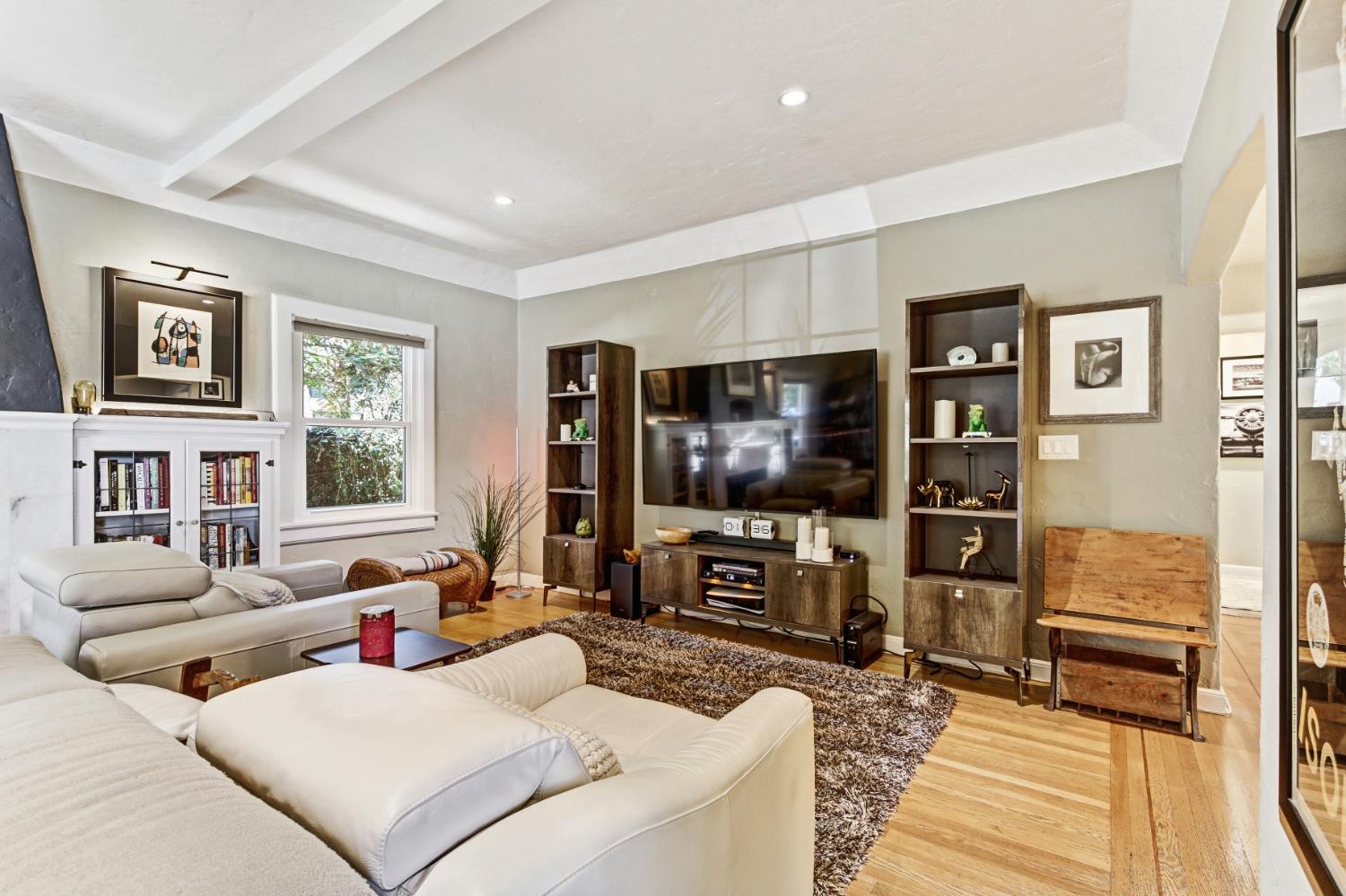 3006 Clairidge Oak Court