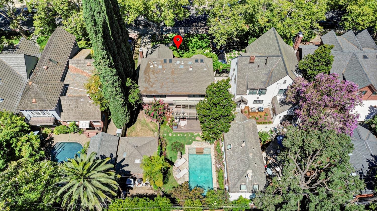 725 33rd Street