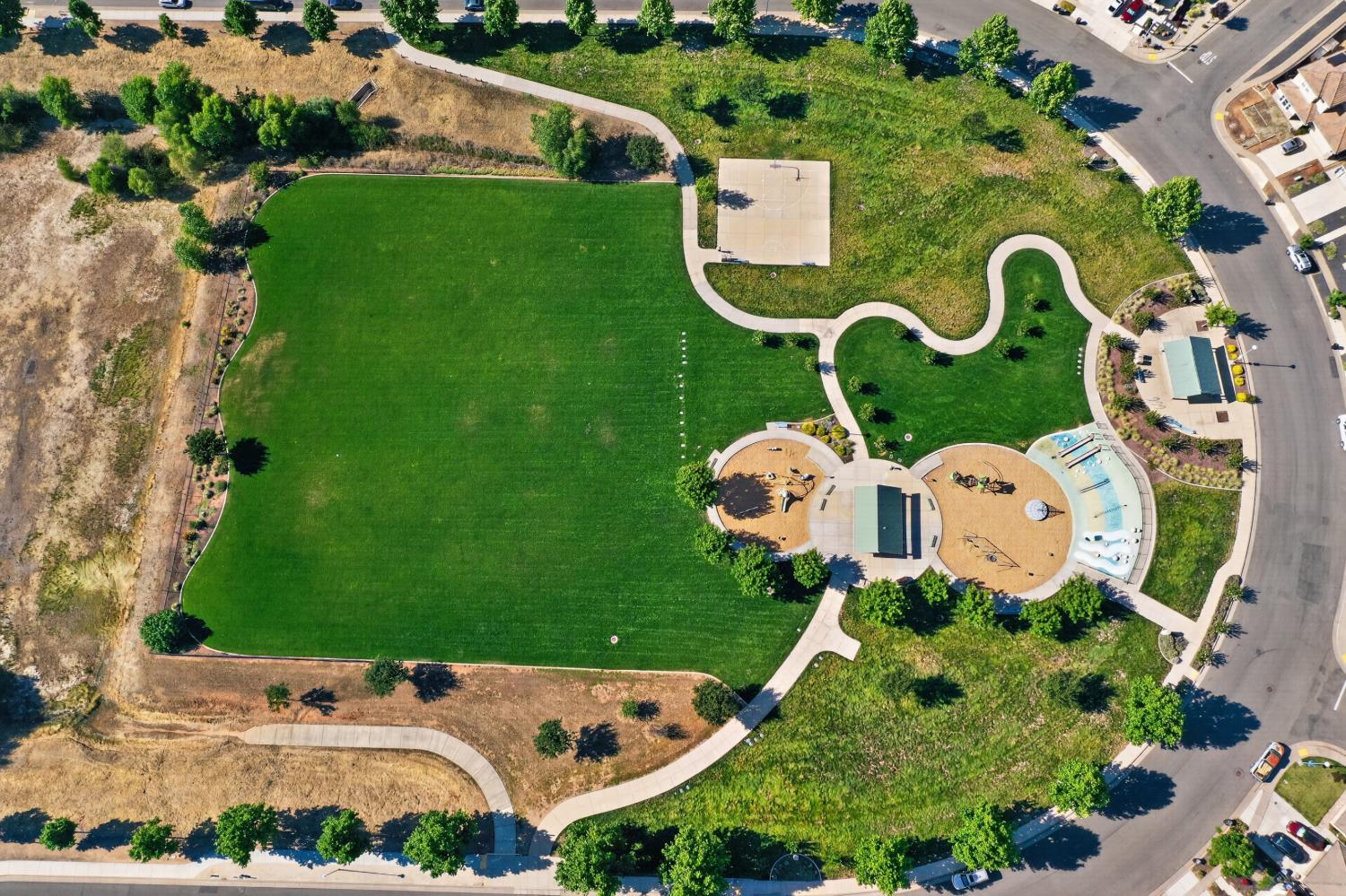 3863 Ivan Way