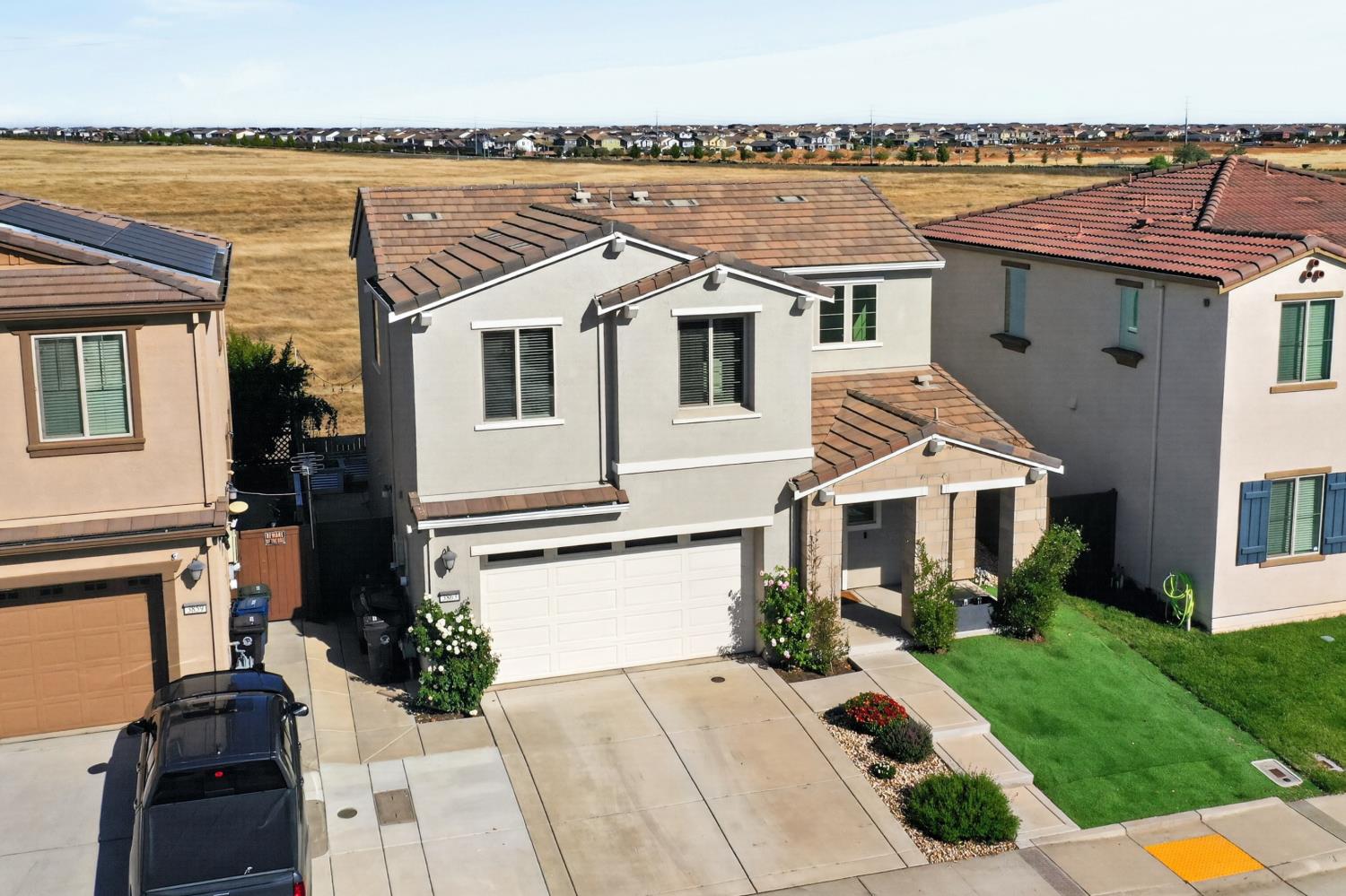 3863 Ivan Way