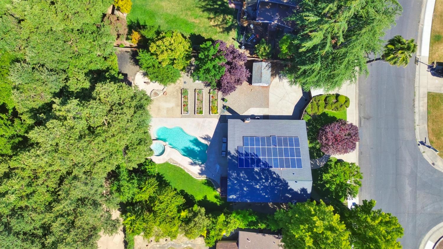 6481 Lake Park Drive