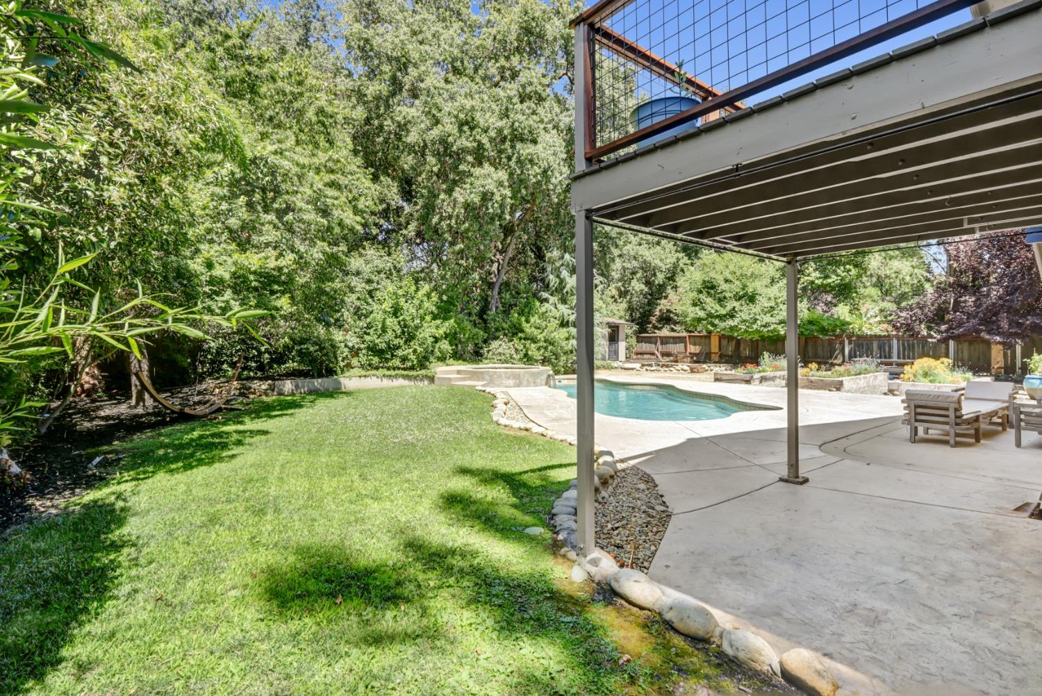 6481 Lake Park Drive
