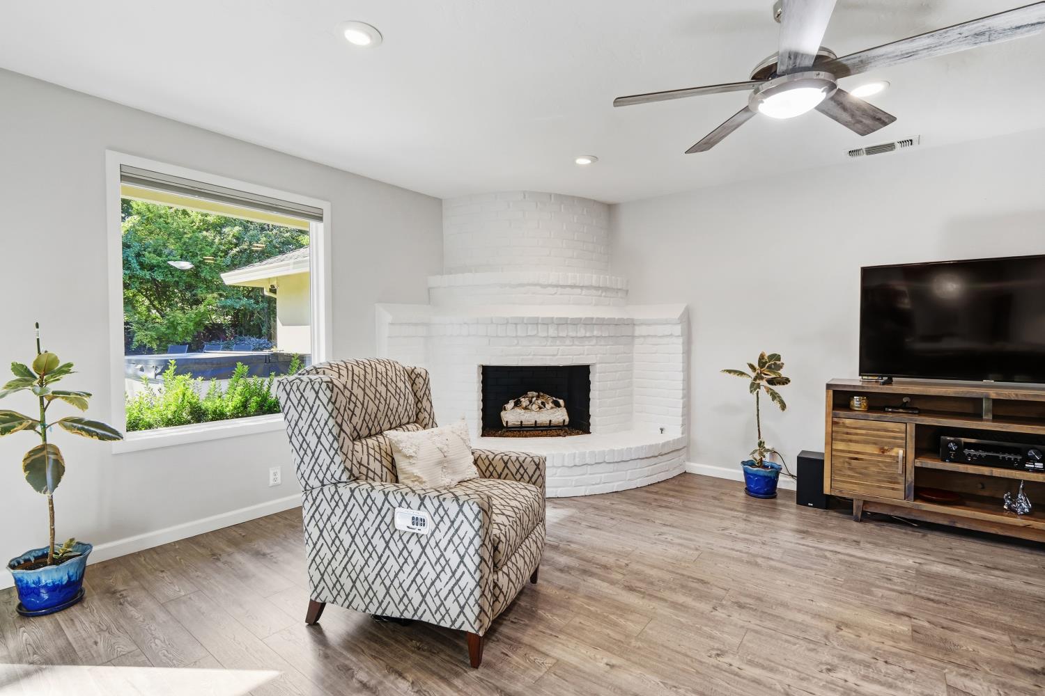 4603 American River Drive