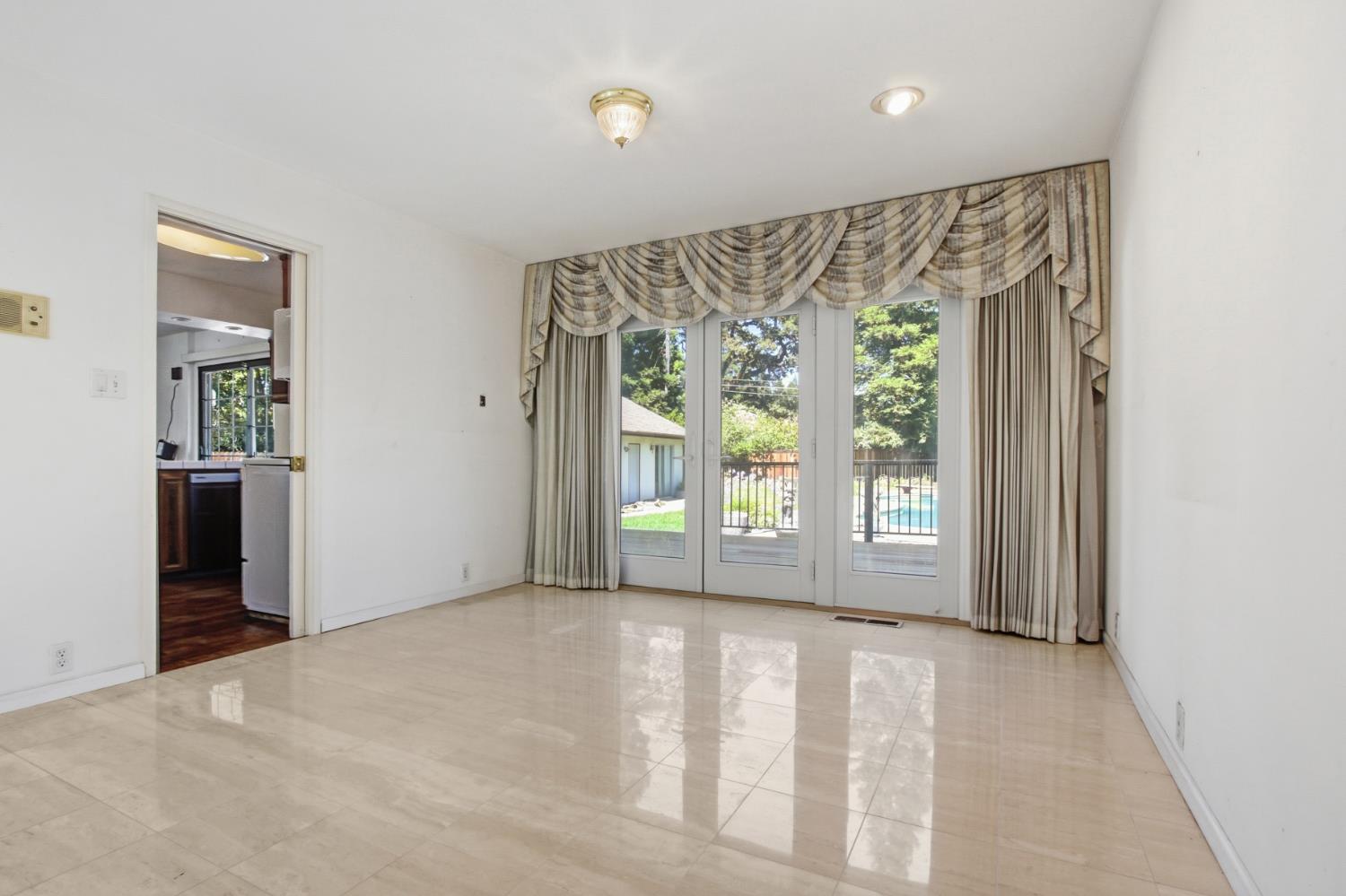 405 Crocker Road