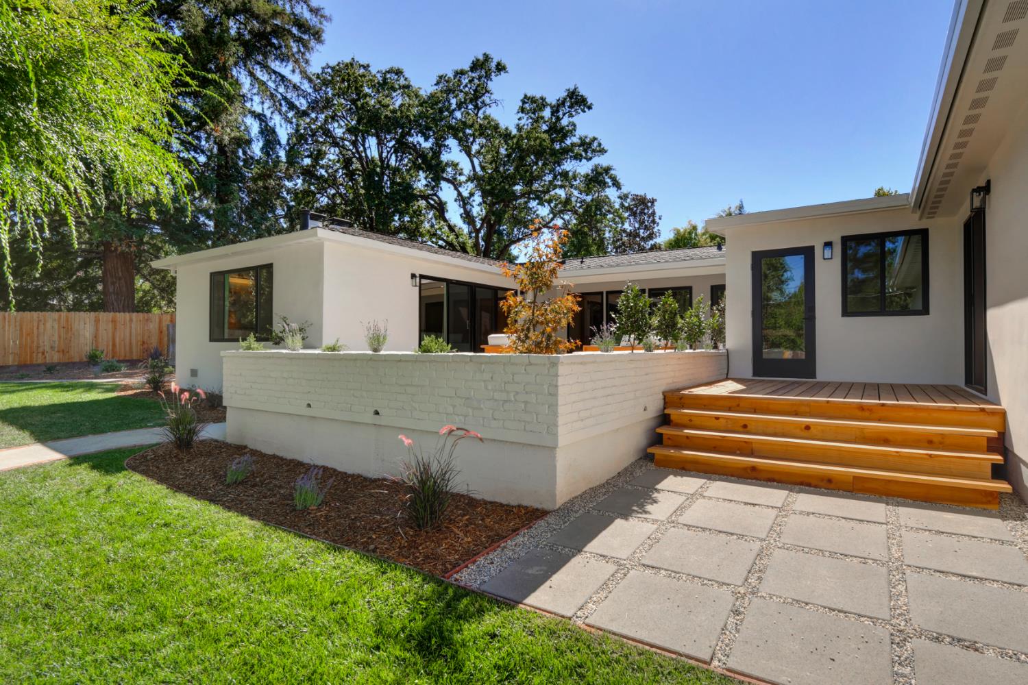 840 Coronado Boulevard