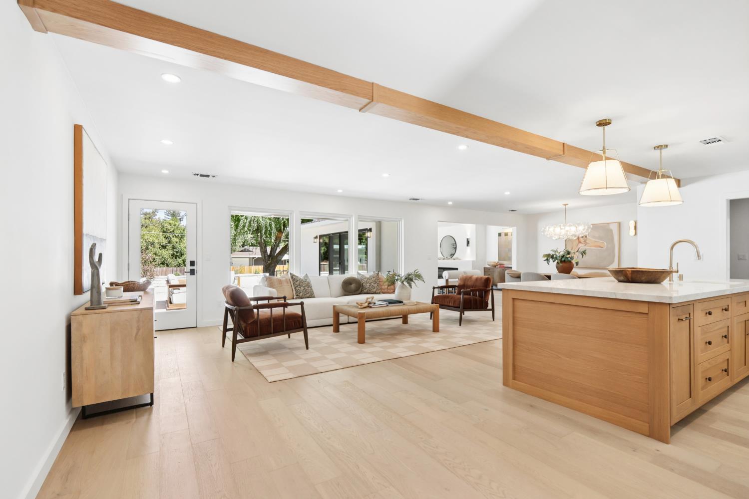 840 Coronado Boulevard