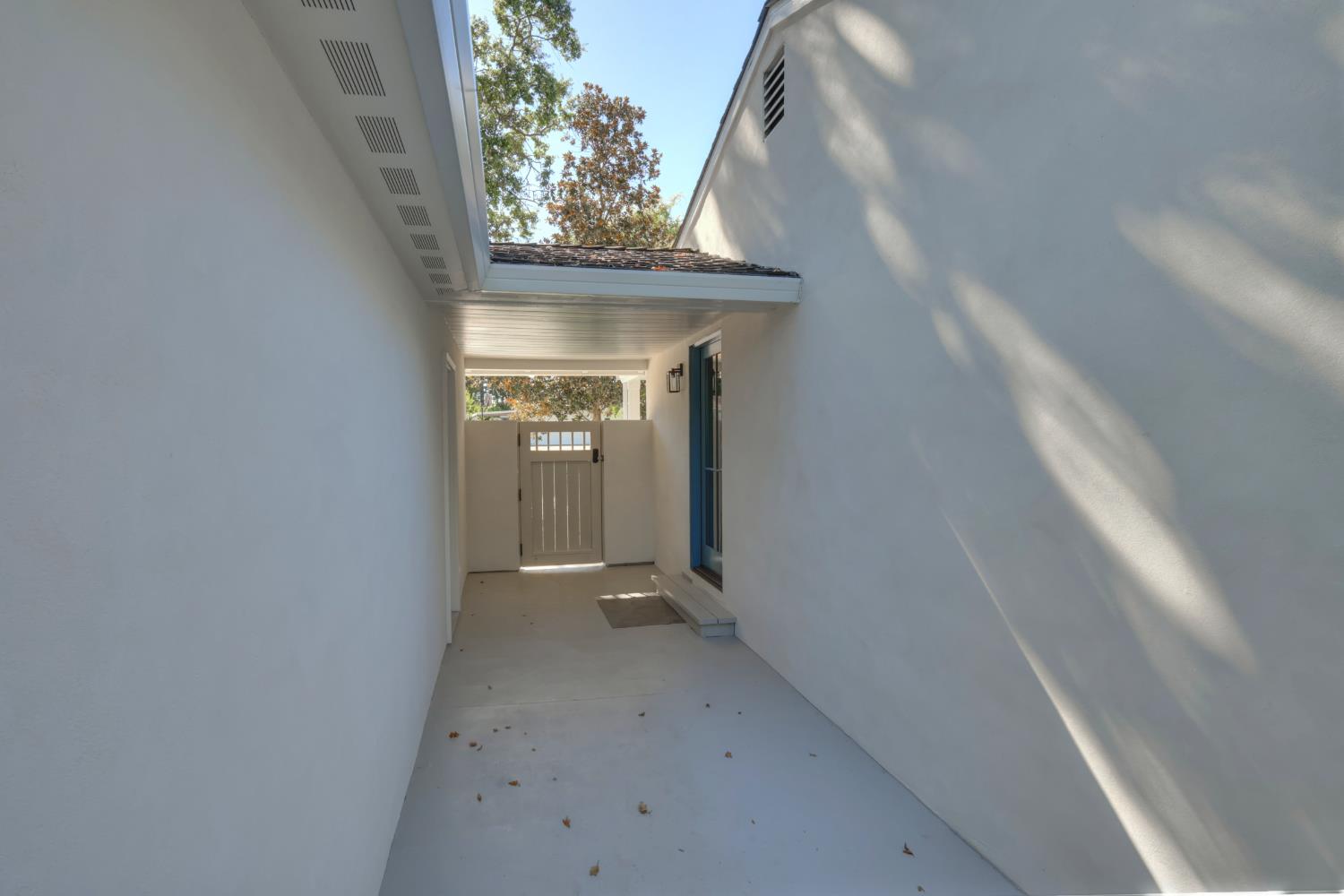 840 Coronado Boulevard