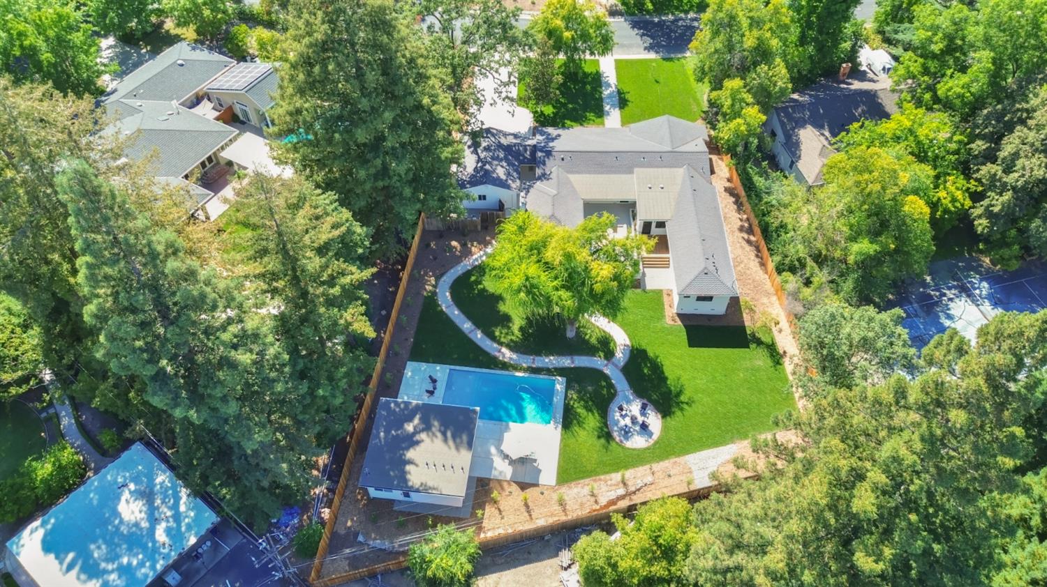 840 Coronado Boulevard