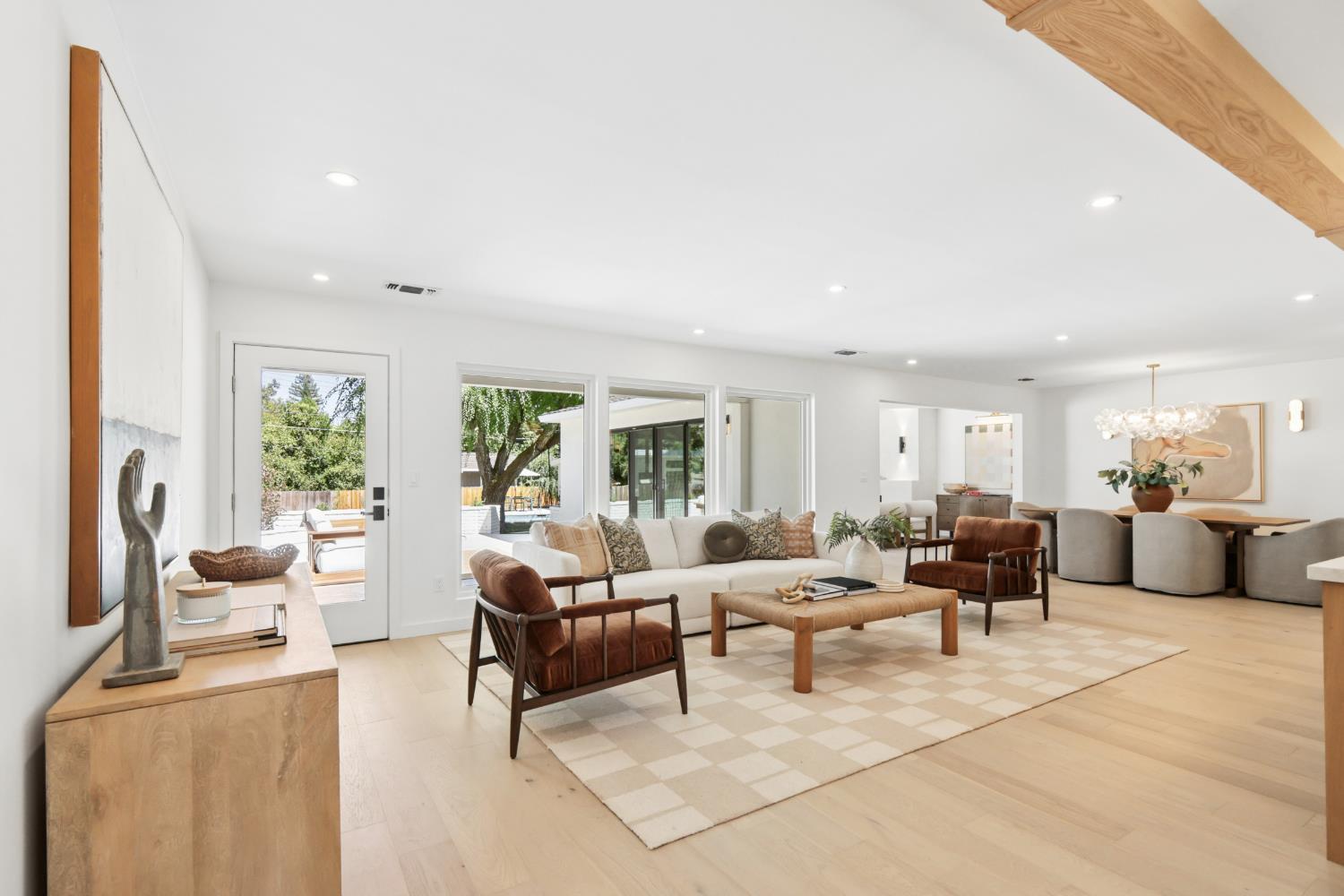 840 Coronado Boulevard