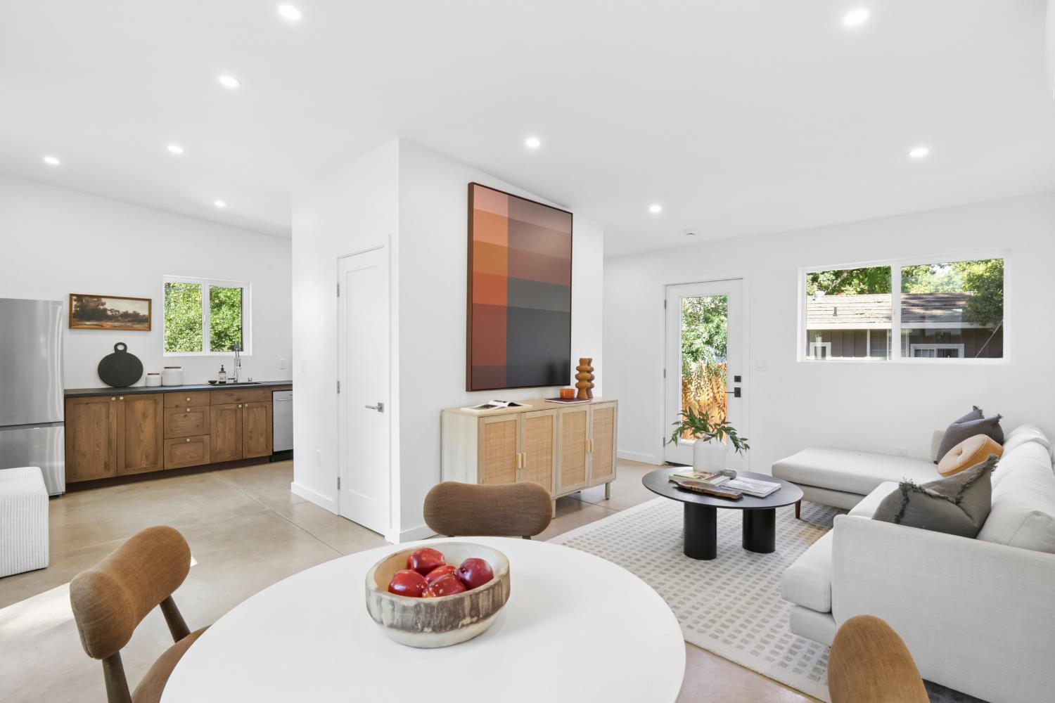 840 Coronado Boulevard
