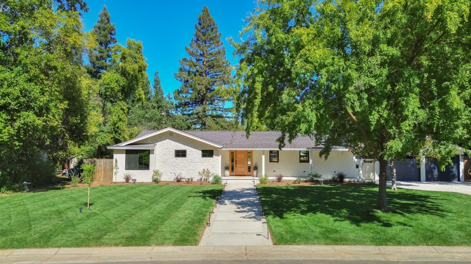 840 Coronado Boulevard