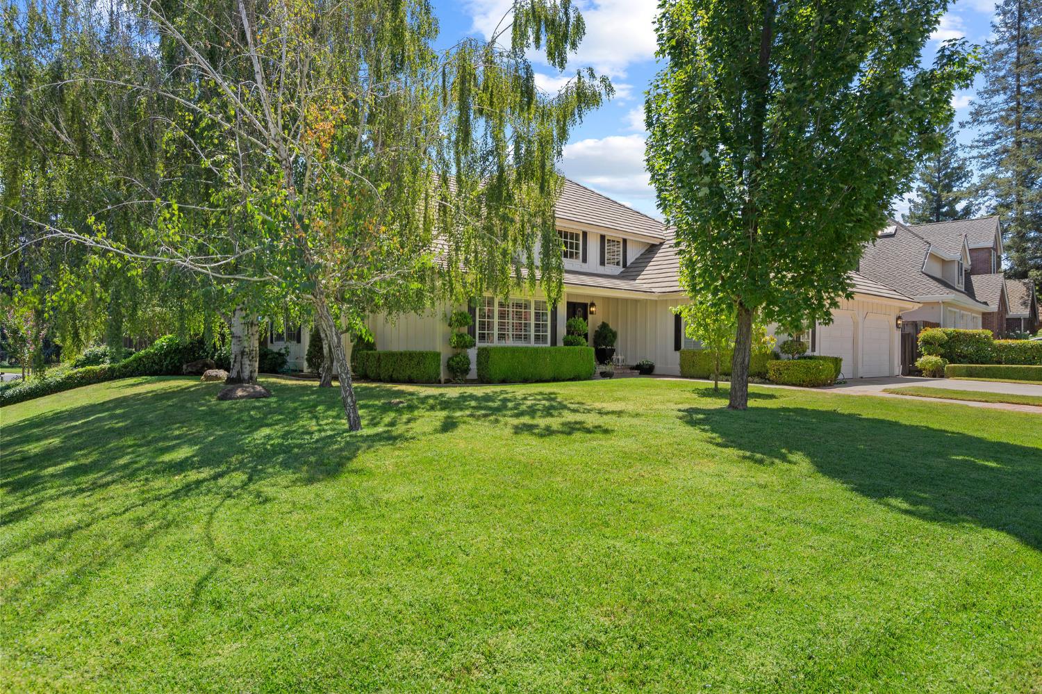 1059 Wilhaggin Park Lane
