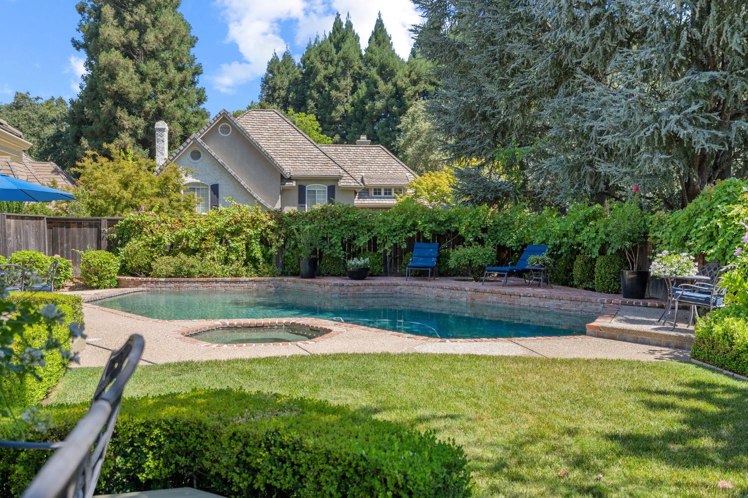 1059 Wilhaggin Park Lane