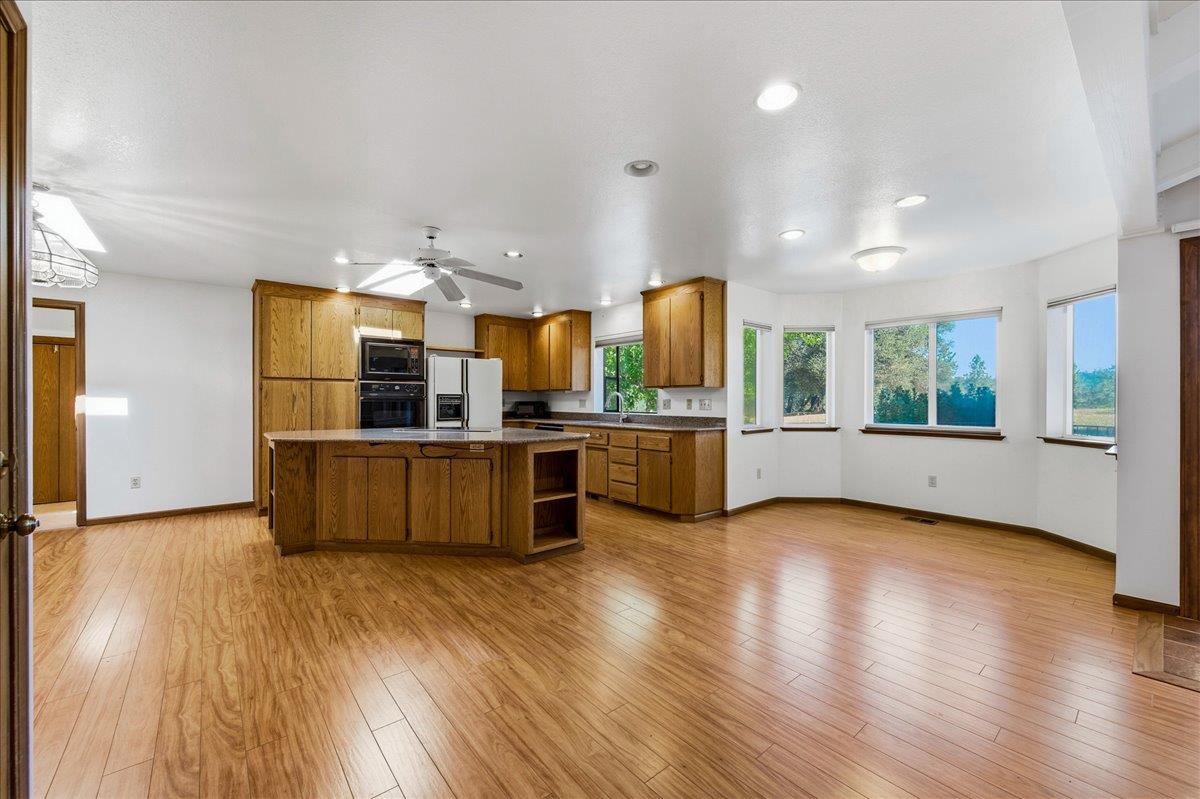 18514 Lake Forest Drive