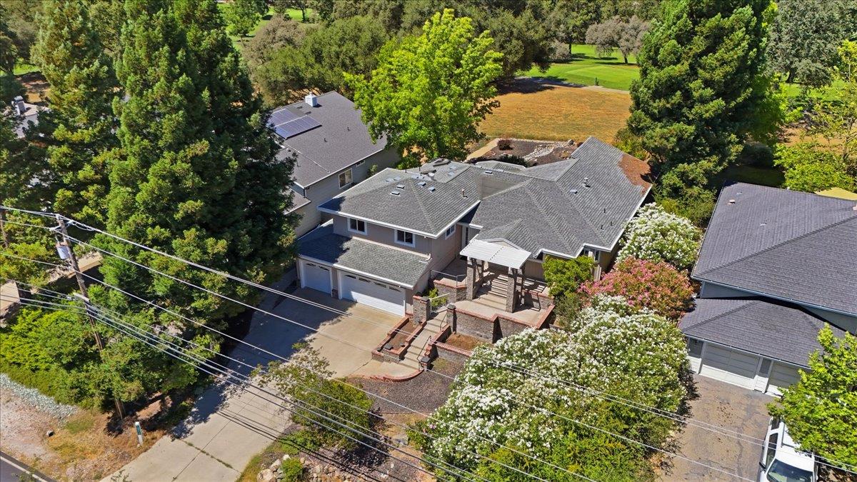 18514 Lake Forest Drive