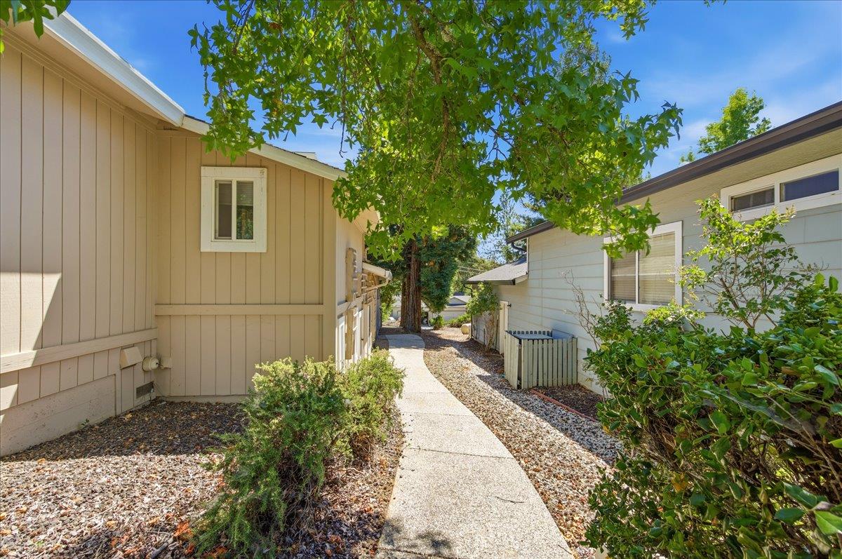 18514 Lake Forest Drive