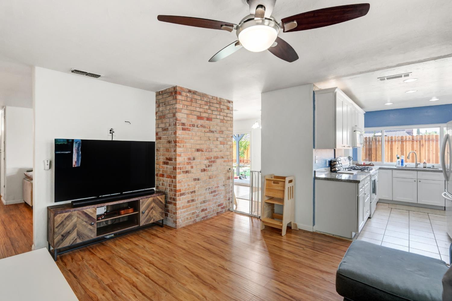 9328 Premier Way