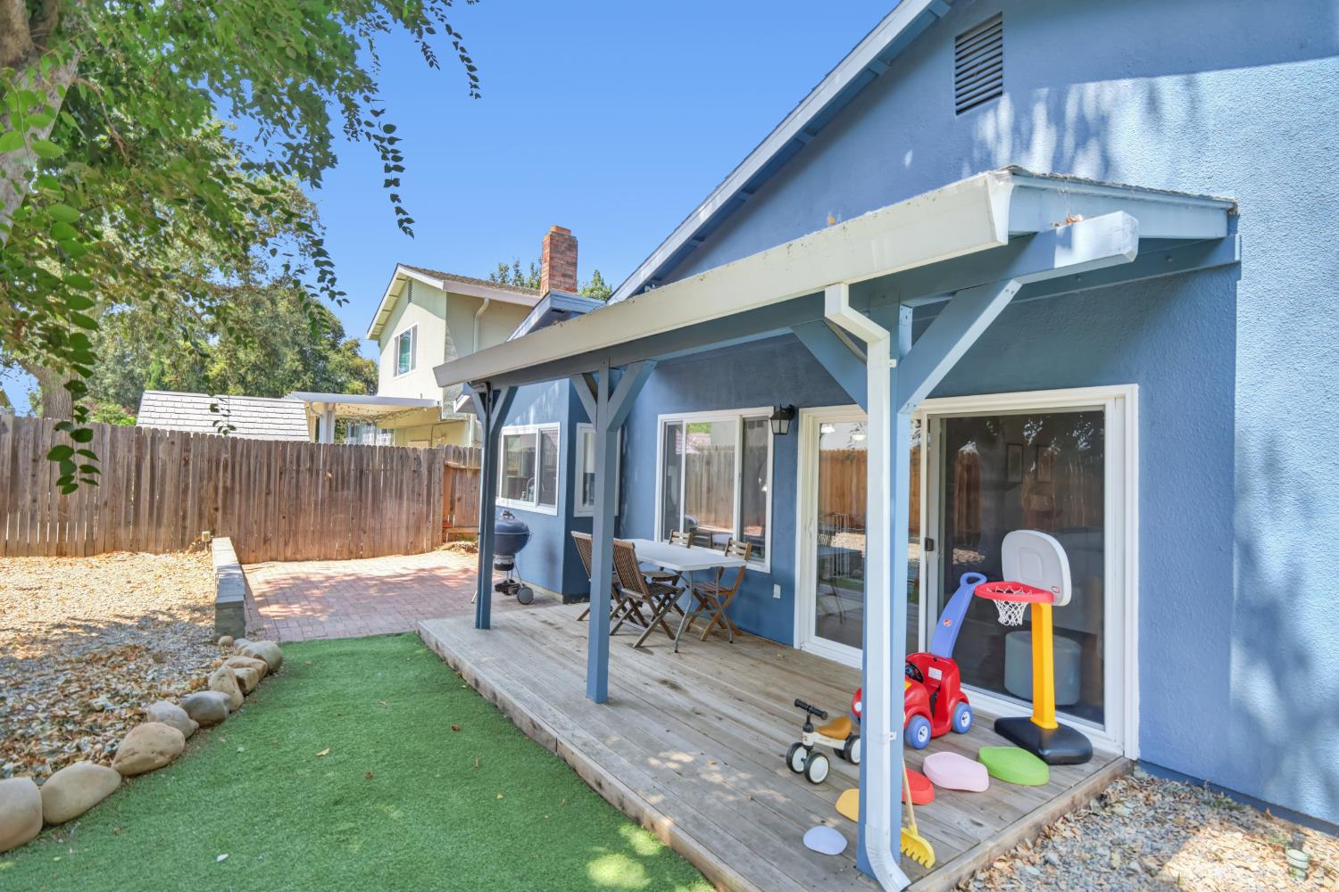 9328 Premier Way