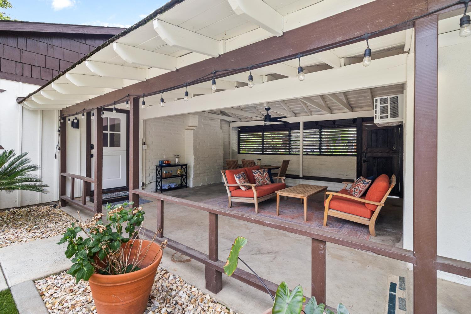 4321 Rand Lane
