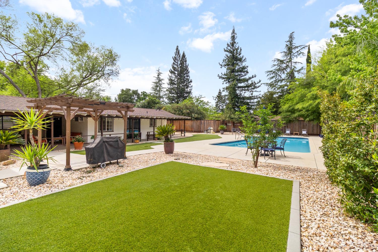 4321 Rand Lane