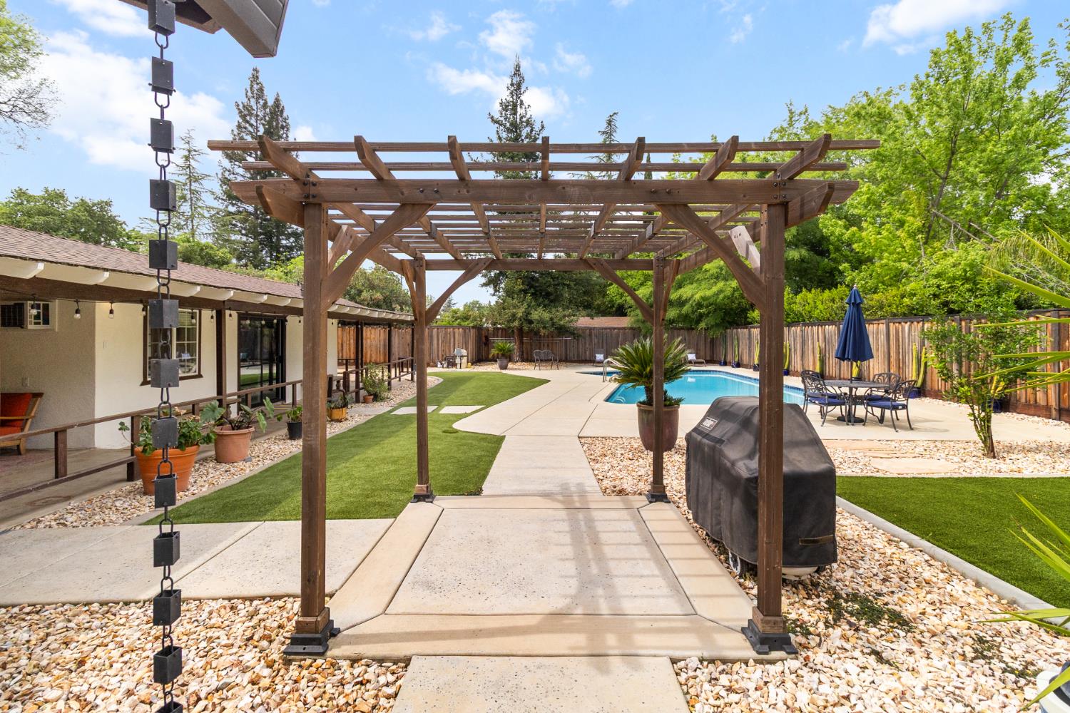 4321 Rand Lane