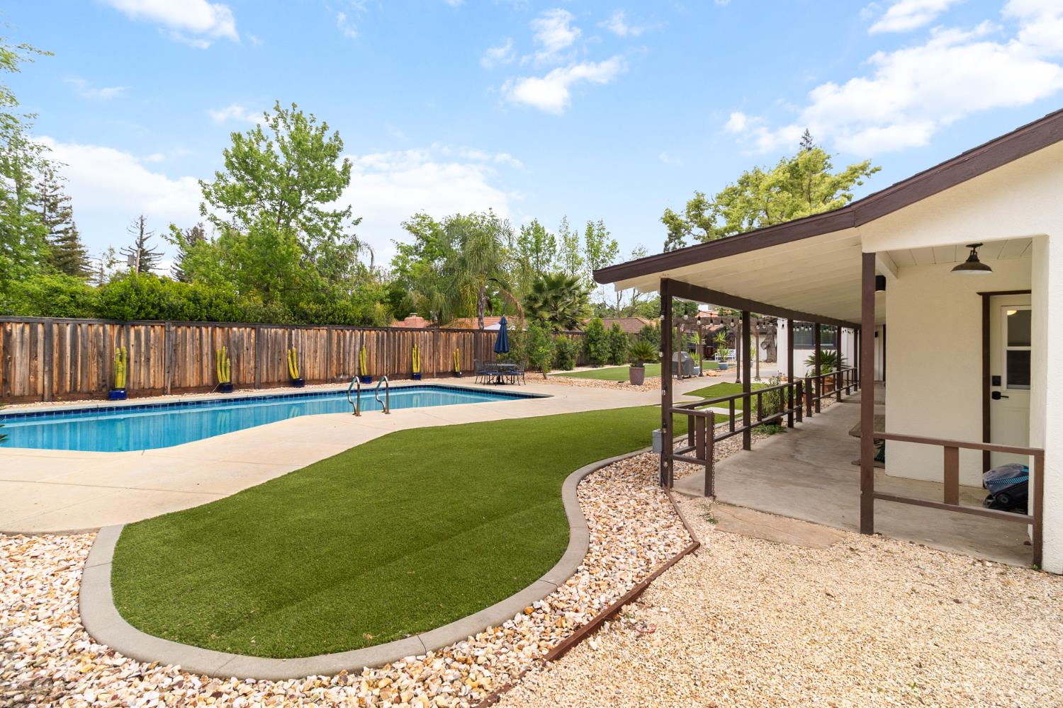 4321 Rand Lane
