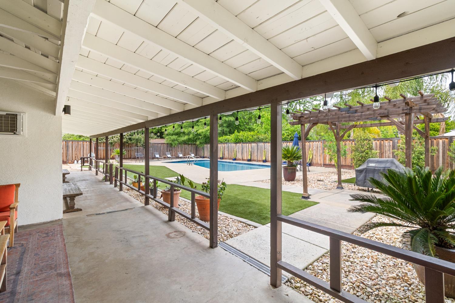 4321 Rand Lane