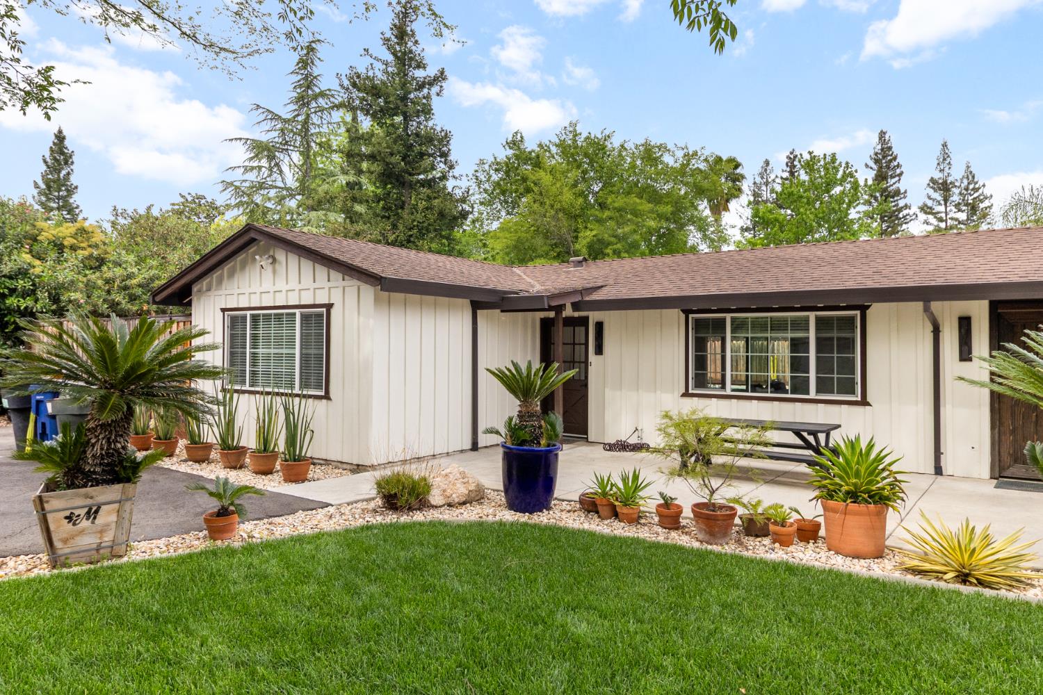 4321 Rand Lane