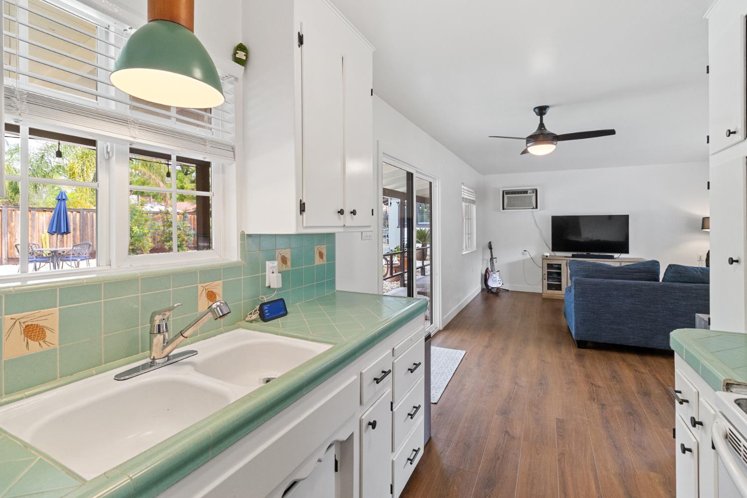 4321 Rand Lane