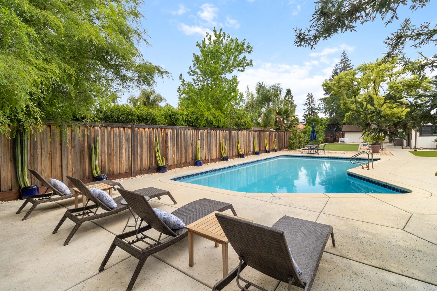 4321 Rand Lane