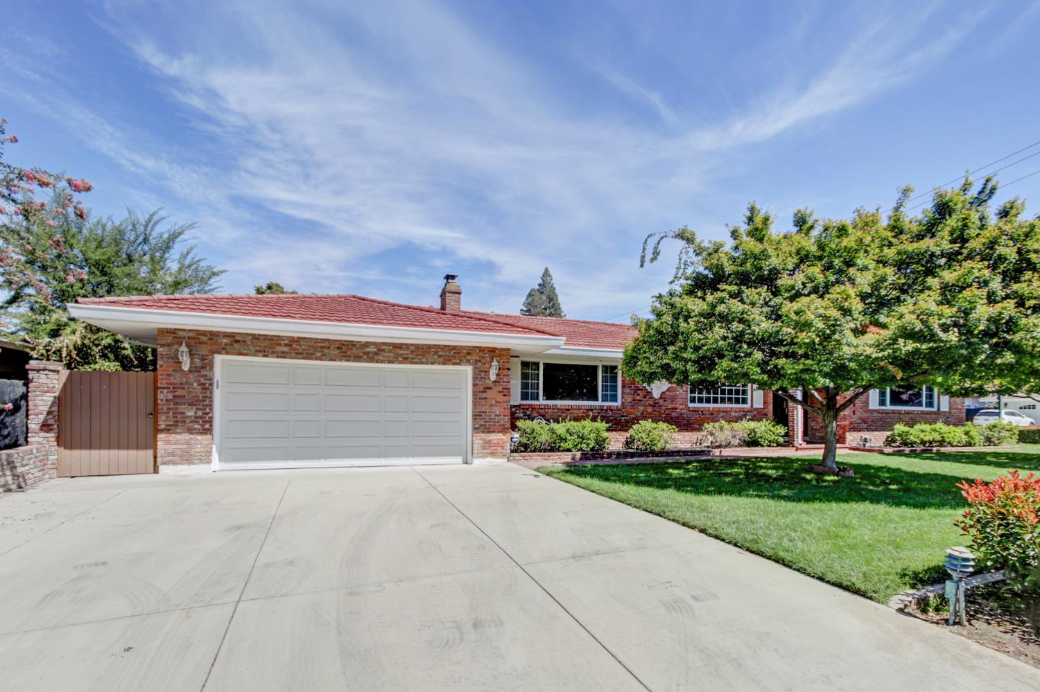 5649 Newbury Way
