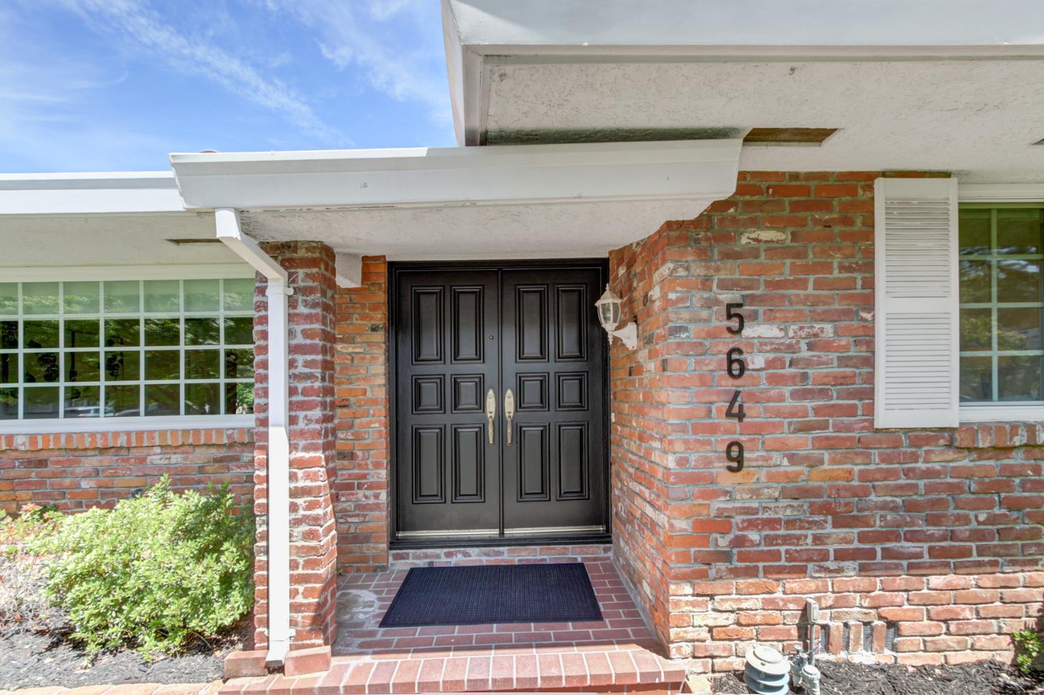 5649 Newbury Way