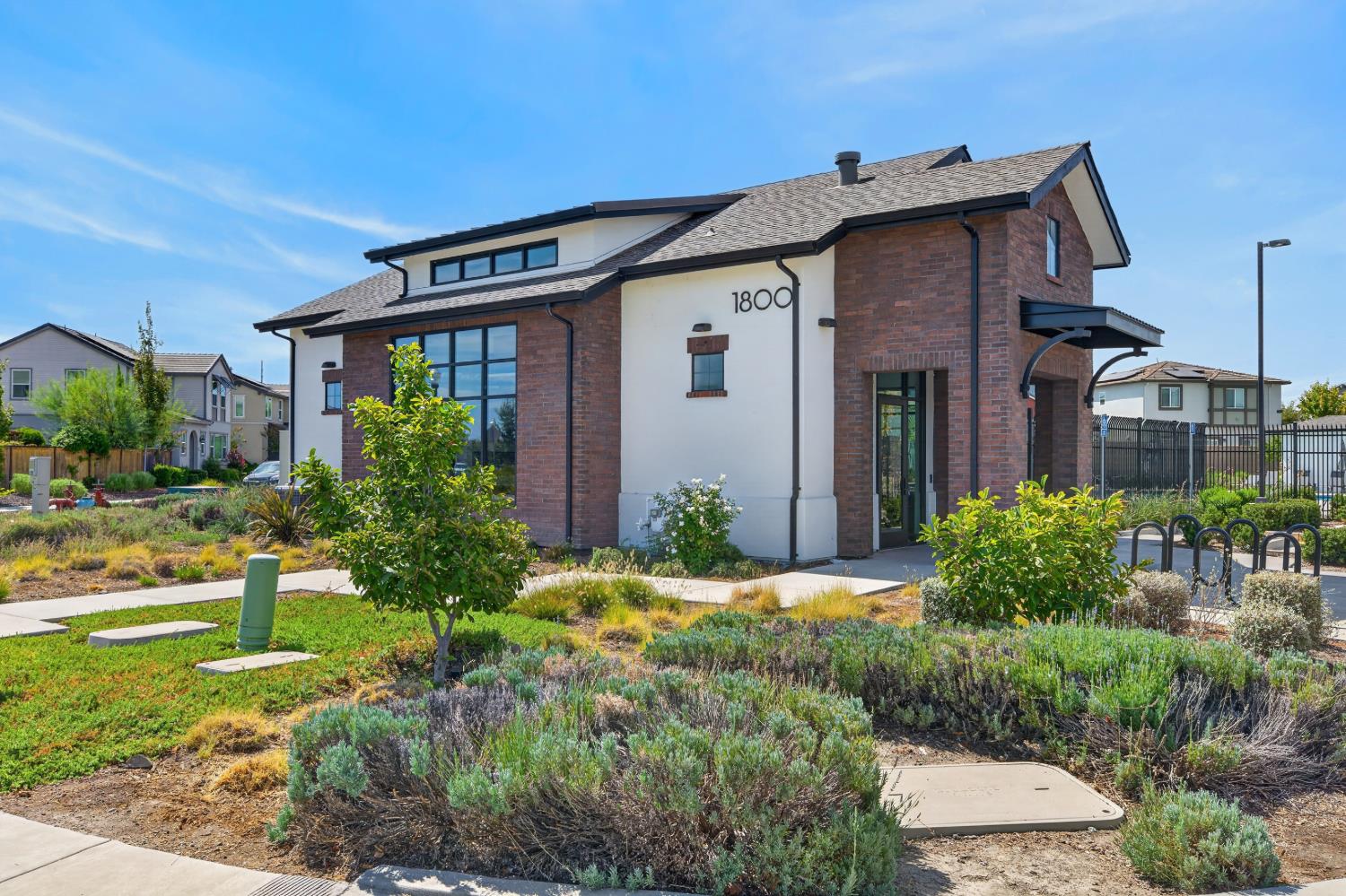 4461 Silver Ivy Street