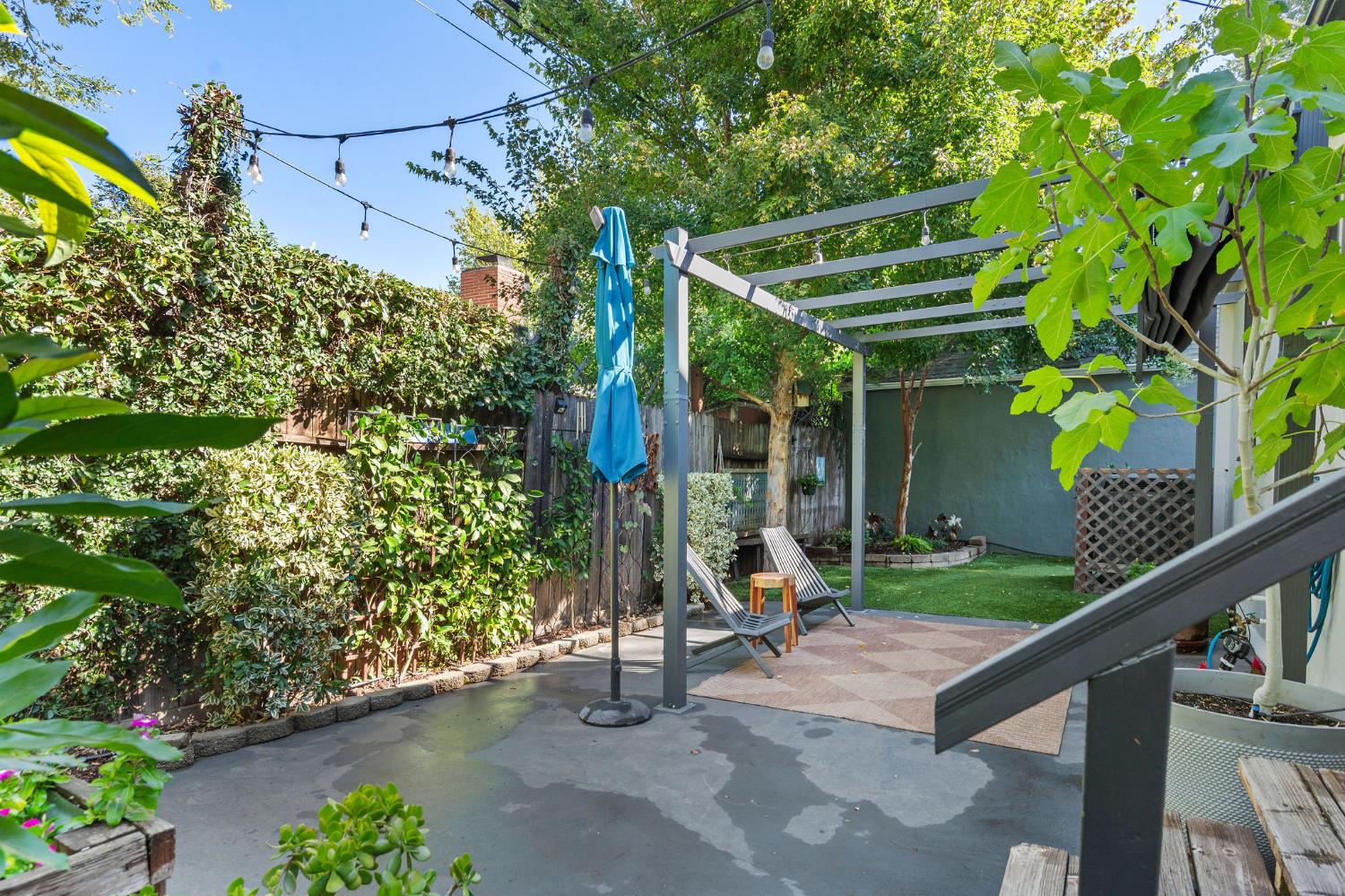 3567 D Street