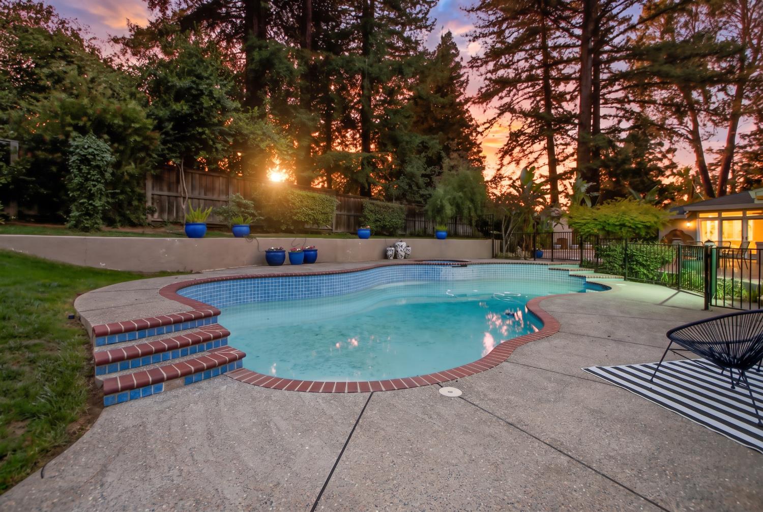 4325 Prospect Drive