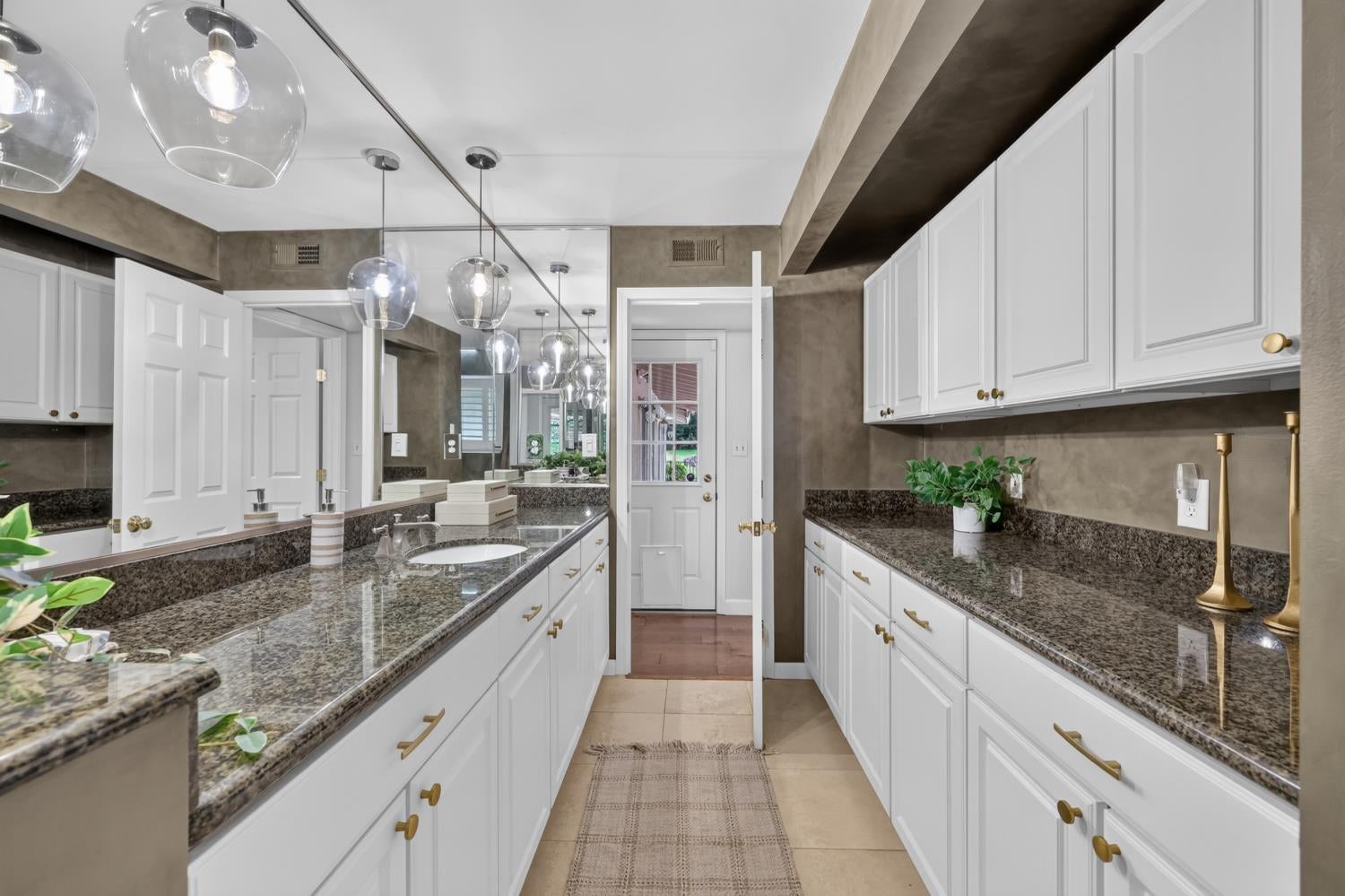 4325 Prospect Drive