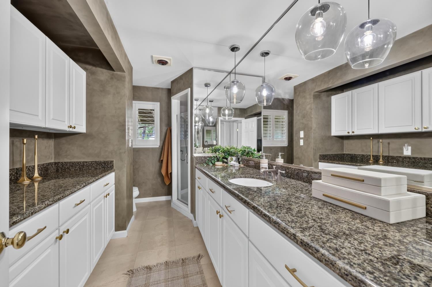 4325 Prospect Drive