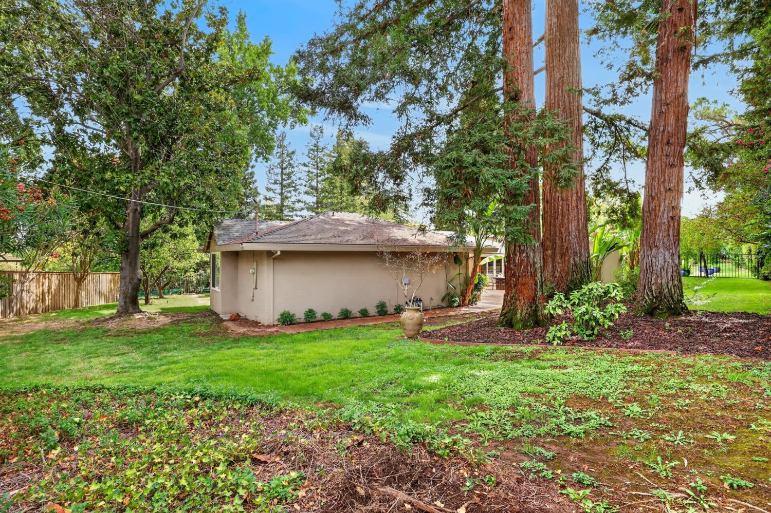 4325 Prospect Drive