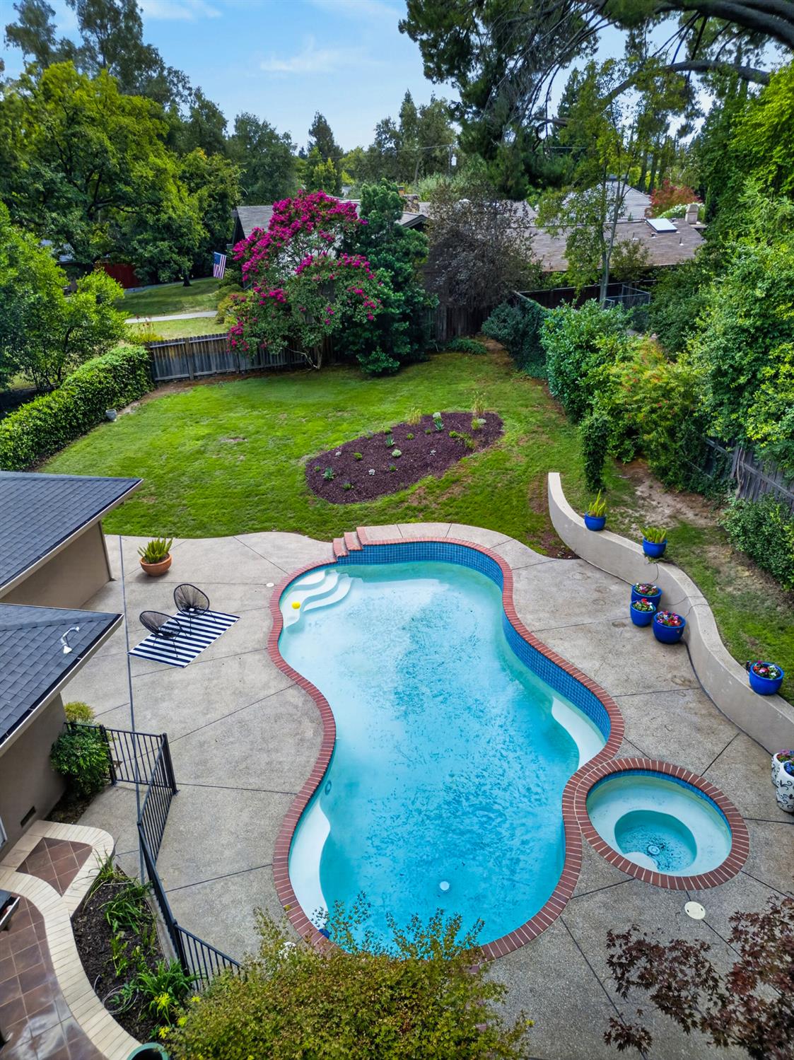4325 Prospect Drive