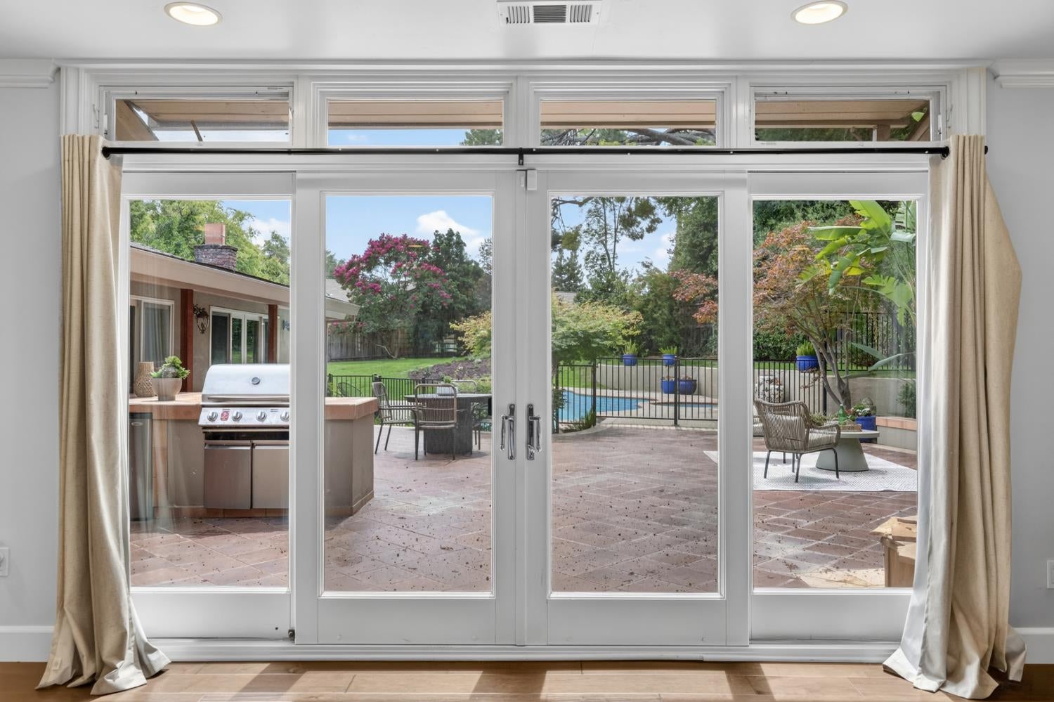 4325 Prospect Drive