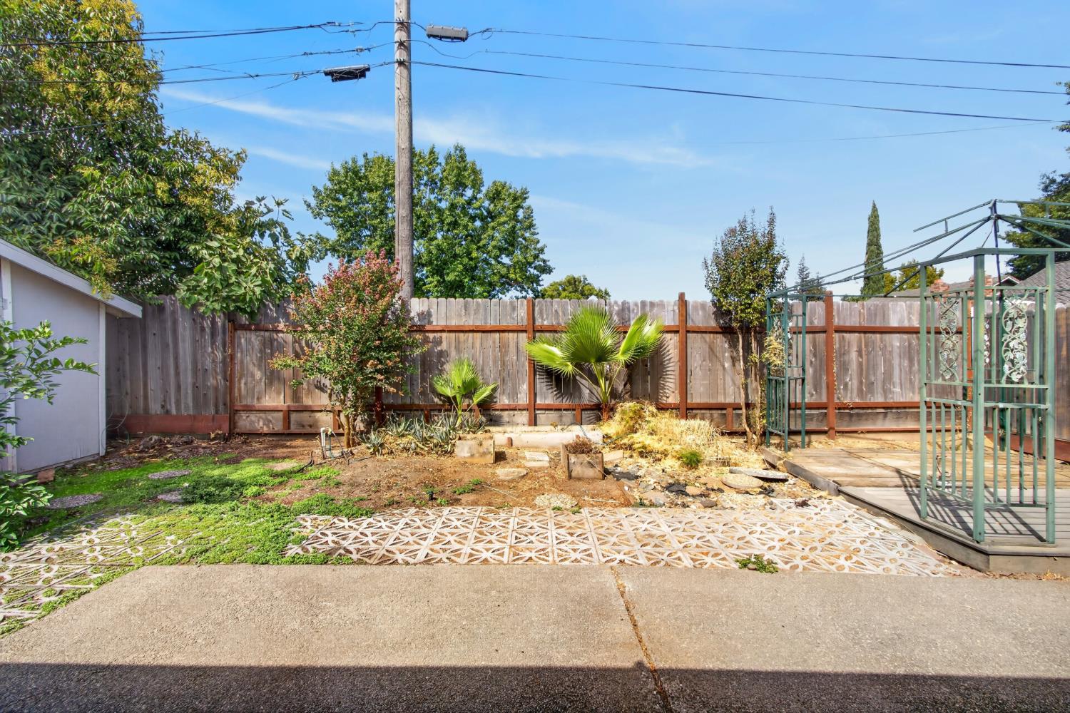 3415 Hunter Lane