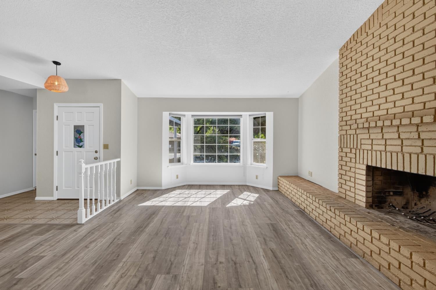 3415 Hunter Lane