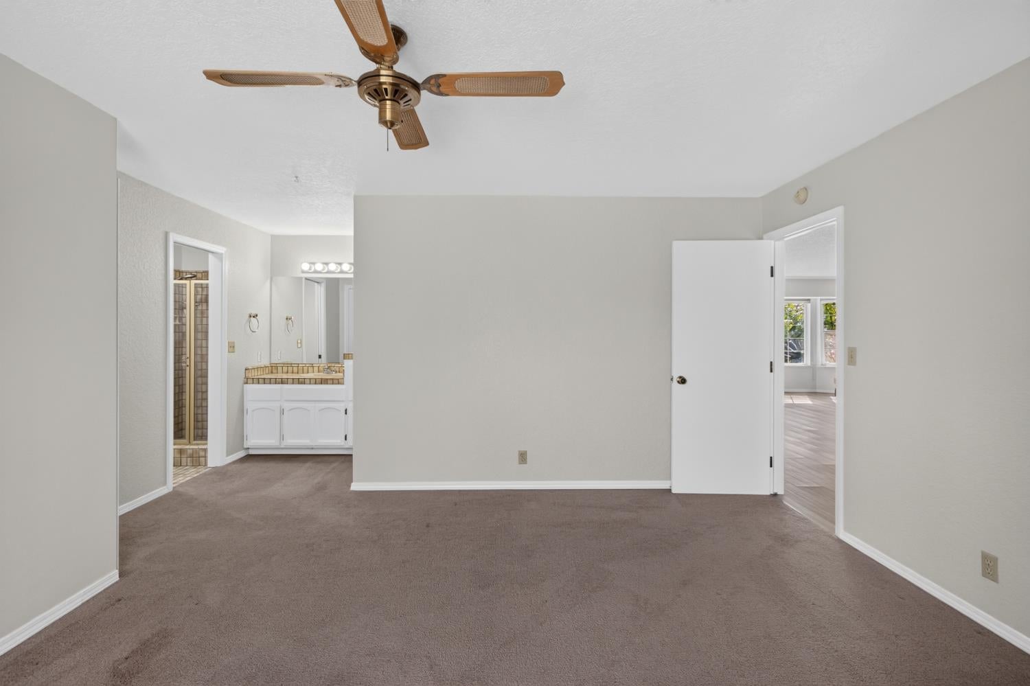 3415 Hunter Lane