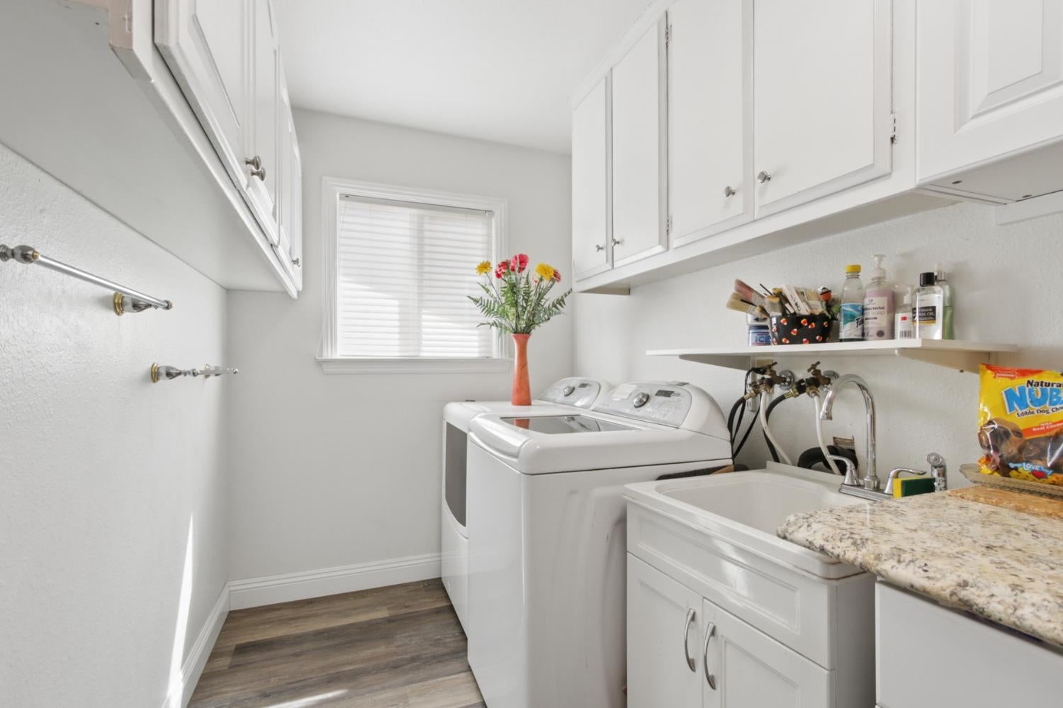 6406 Rolling Way